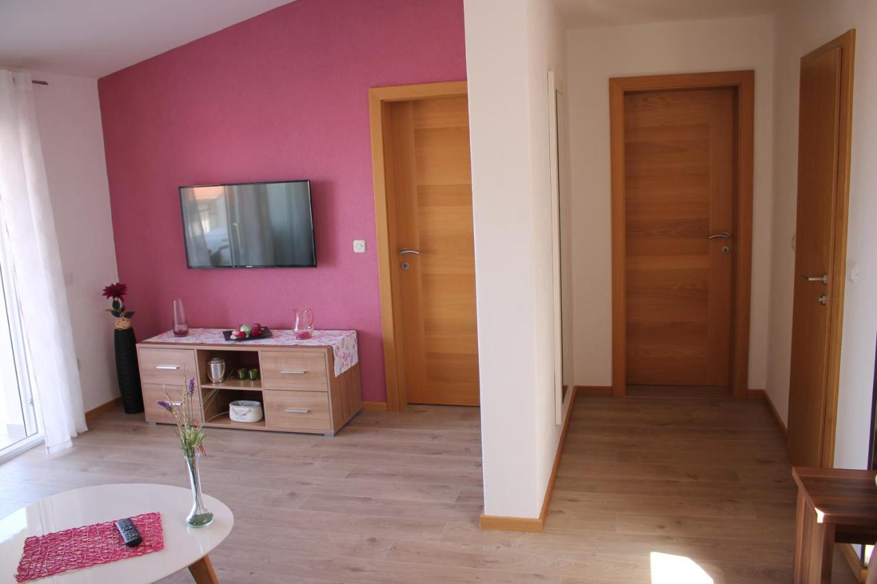 Apartments Villa Silvia Makarska Buitenkant foto