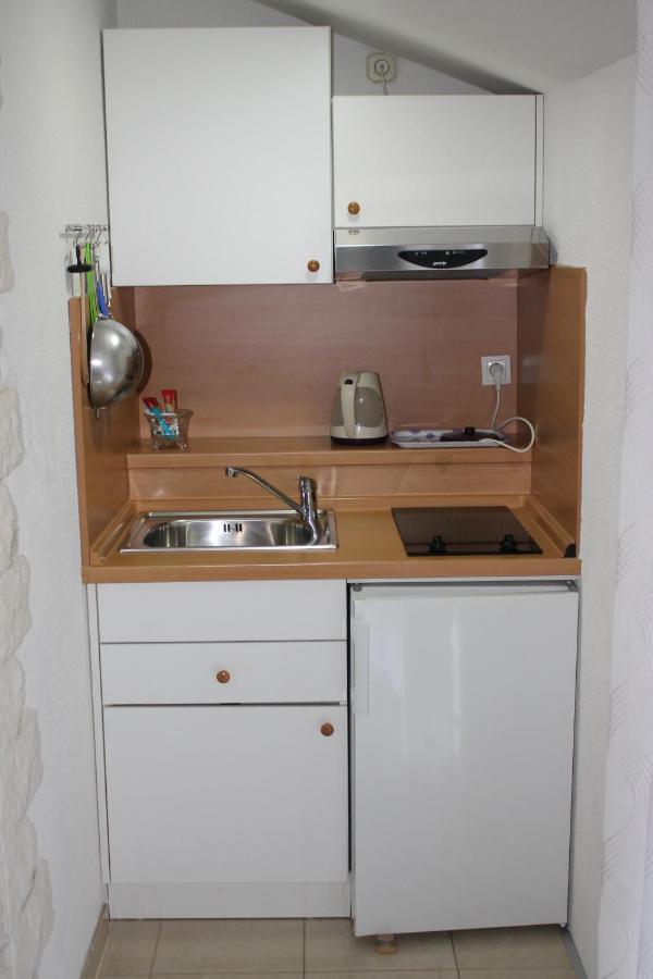 Apartments Villa Silvia Makarska Buitenkant foto