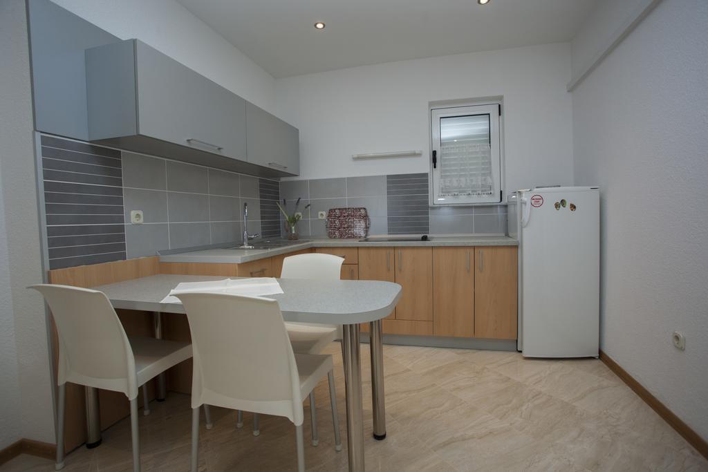 Apartments Villa Silvia Makarska Buitenkant foto